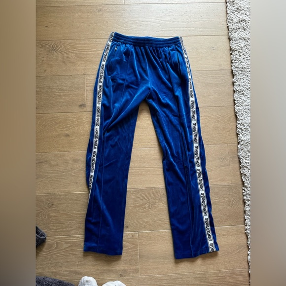 Opening ceremony matching set - Picture 2 of 7